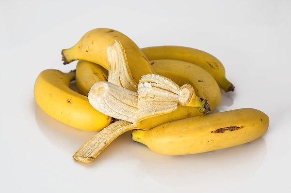 Est-ce que les bananes sont bonnes pour les intestins ?